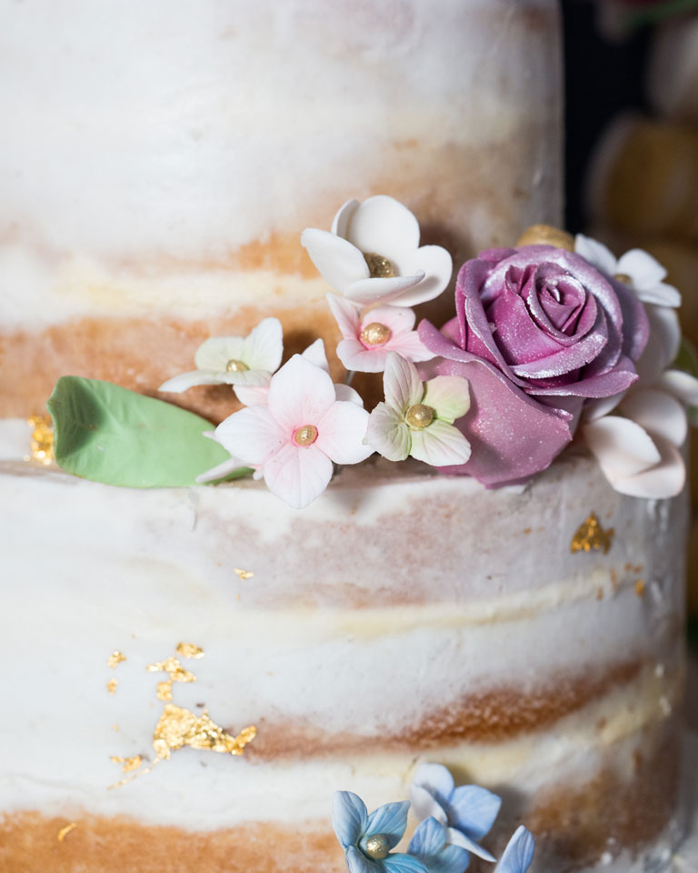 GC Couture's Luxury Wedding Cake Pops