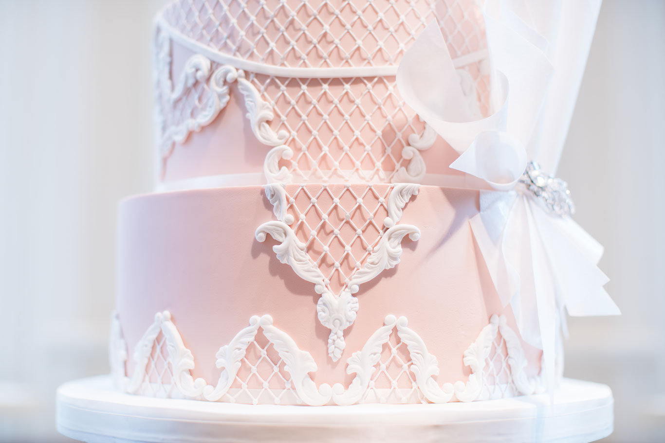 Luxury Wedding Cake Details by GC Couture for Oscar De La Renta